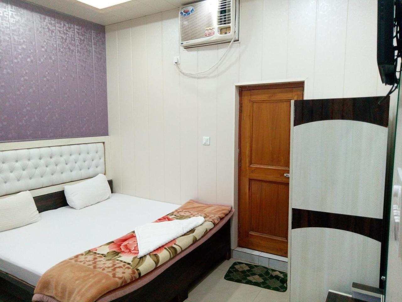 Hotel Sunrise Orai Exterior photo