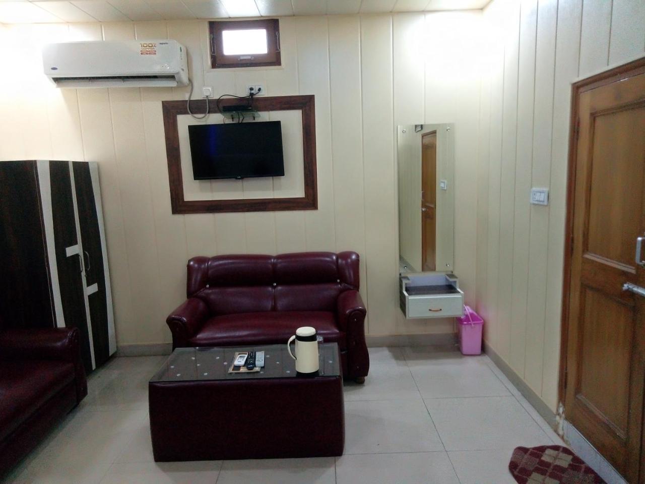 Hotel Sunrise Orai Exterior photo